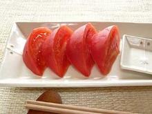 Sliced tomatoes