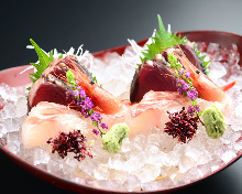 Assorted sashimi