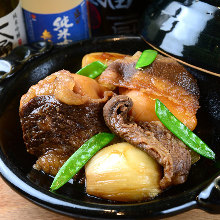 Nikujaga (simmered meat and potatoes)