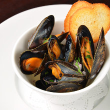 Mussels steamed in wine