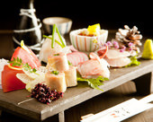Assorted sashimi