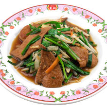 Stir-fried liver and garlic chives