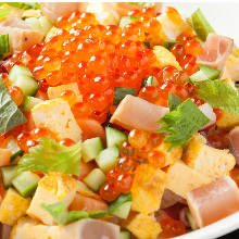 Chirashi sushi