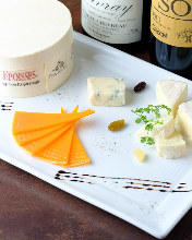 Assorted cheese, 5 kinds