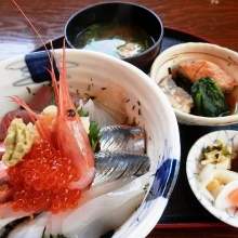 Seafood rice bowl