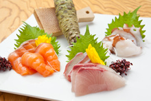 Assorted sashimi