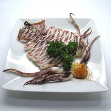 Lightly-dried squid