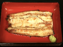 Grilled eel without seasoning