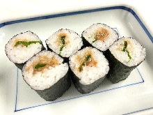 Plum perilla sushi rolls