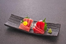 Assorted tuna sashimi