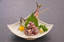 Finely chopped horse mackerel sashimi