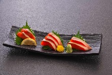 Salmon sashimi