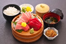 Sashimi set meal