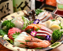 Assorted sashimi