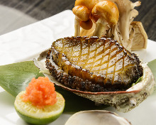 Live abalone sashimi