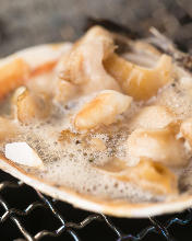 Grilled jumbo asari clams