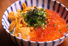 Sea urchin and salmon roe rice bowl