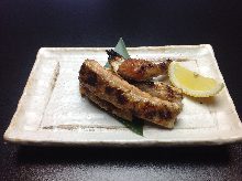Grilled fatty salmon belly