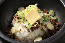 Hot stone rice bowl