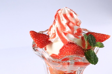 Strawberry parfait