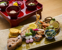 4,400 JPY Course (11 Items) 4,400 JPY Course (11 Items)