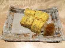 Japanese-style rolled omelet
