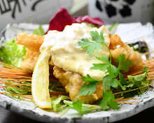 Fried chicken with vinegar and tartar sauce