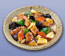 Sweet and sour pork with black vinegar