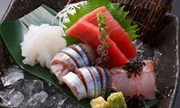 Assorted sashimi