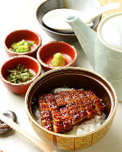 Chopped kabayaki eel on rice