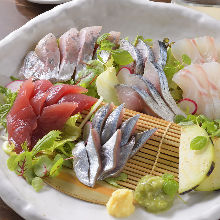 Assorted sashimi