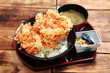 Mixed tempura rice bowl