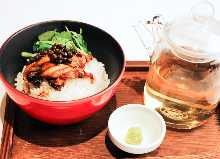 Una chazuke (eel and rice with tea)
