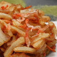 Mixed tempura of sakura shrimp