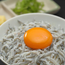 Boiled whitebait rice bowl