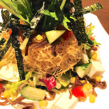 Salad with nori(seaweed)