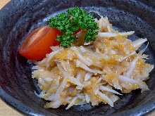 Shark cartilage with pickled plum