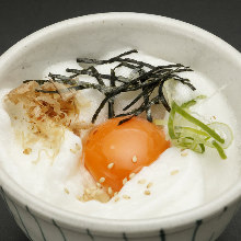 Tamagokake gohan (rice with raw egg)