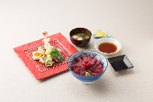Tuna rice bowl and tempura set