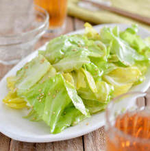 Cabbage and shiodare sauce