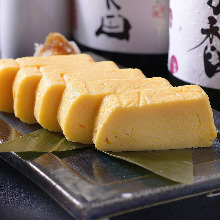 Japanese-style rolled omelet