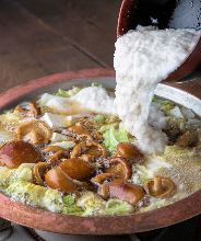 Nameko mushrooms and grated Japanese yam hot pot