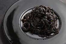 Pasta with squid ink sauce