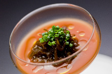 Mozuku seaweed gazpacho