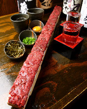 Horse meat tartare sushi box