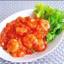 Stir-fried shrimp in chili sauce