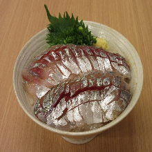 Horse mackerel rice bowl