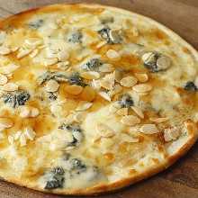 Gorgonzola pizza