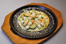 Basil sauce pizza