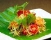 Green papaya salad (goi du du)